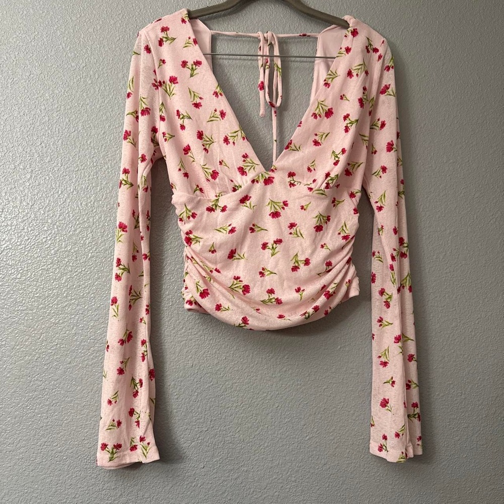 Wild Fable Women's Long Bell Sleeve Pink Floral Cropped V-Neck Top